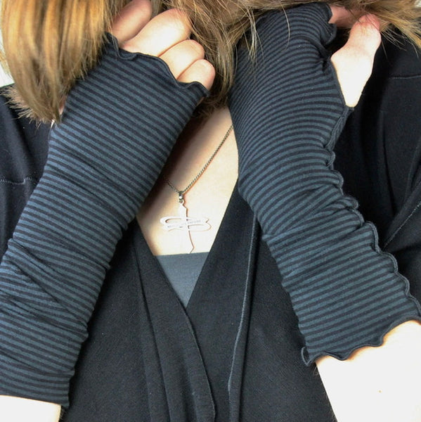 Aira Fingerless Gloves